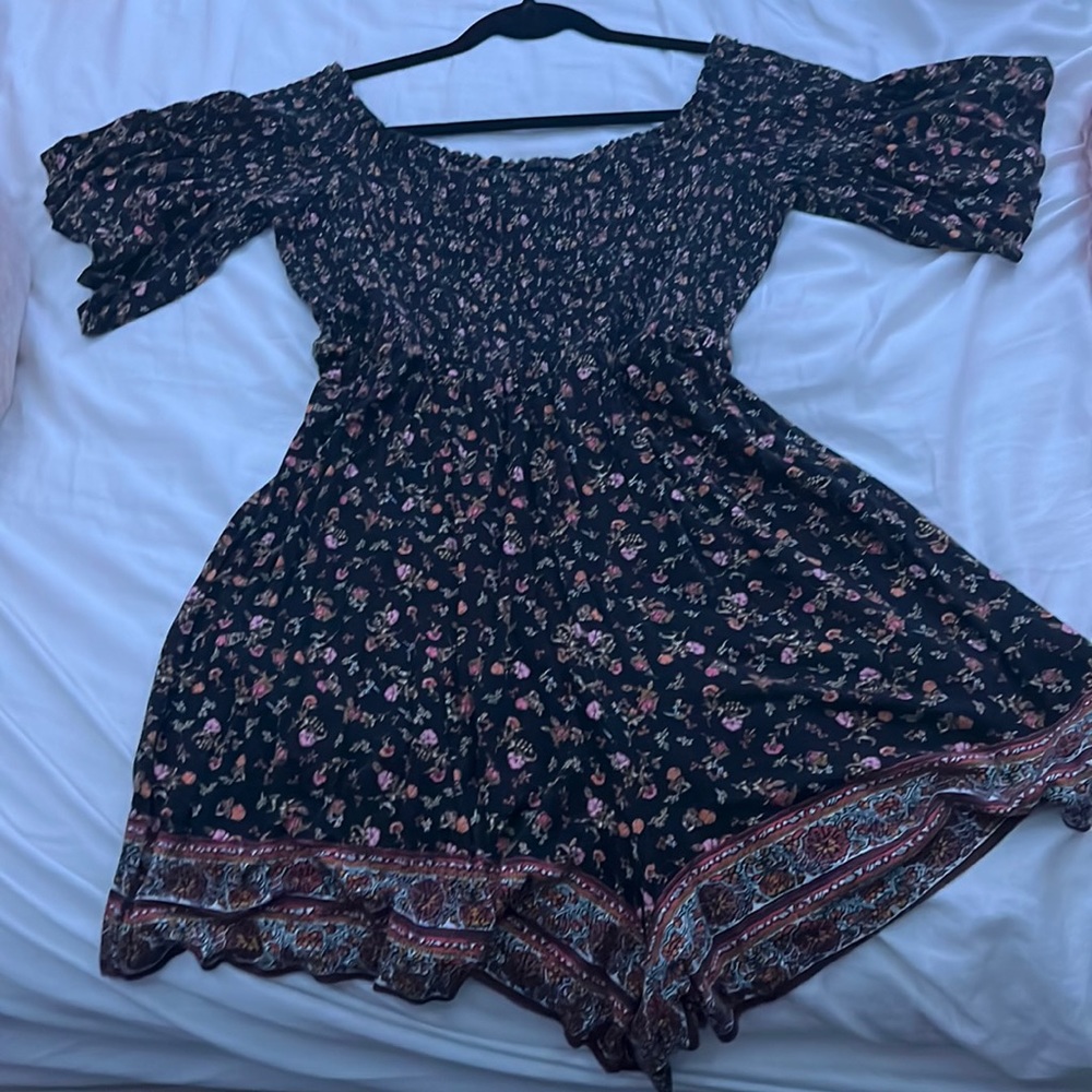 absolutely love this romper but it doesn’t fit anymore :/